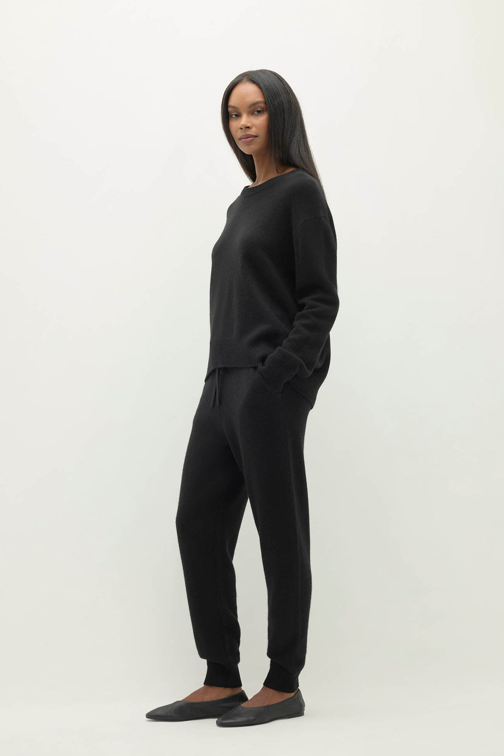 KAIA CREWNECK CASHMERE SWEATER